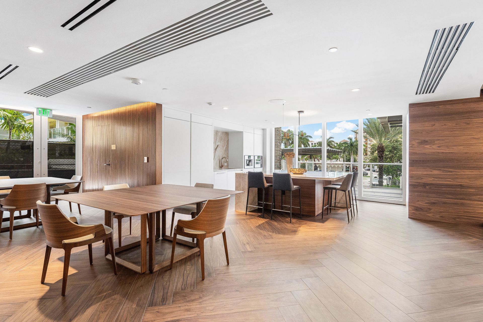 210 SE Mizner Boulevard, Unit 101, Boca Raton, FL 33432 Photo