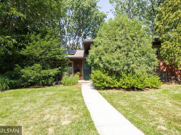 1 Hingham Circle, Mendota Heights, MN 55118