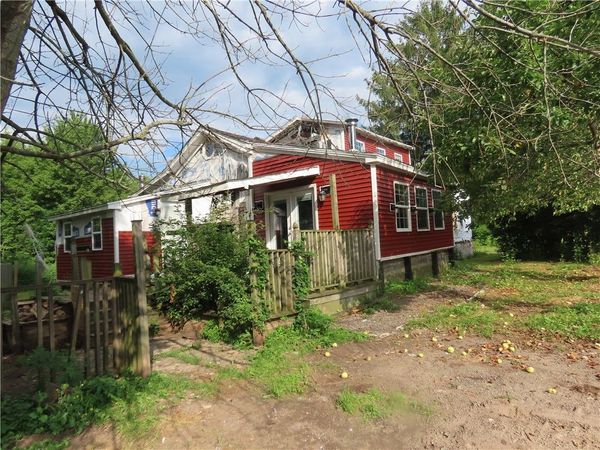 3443 Lovers Lane , Clyde, NY 14433