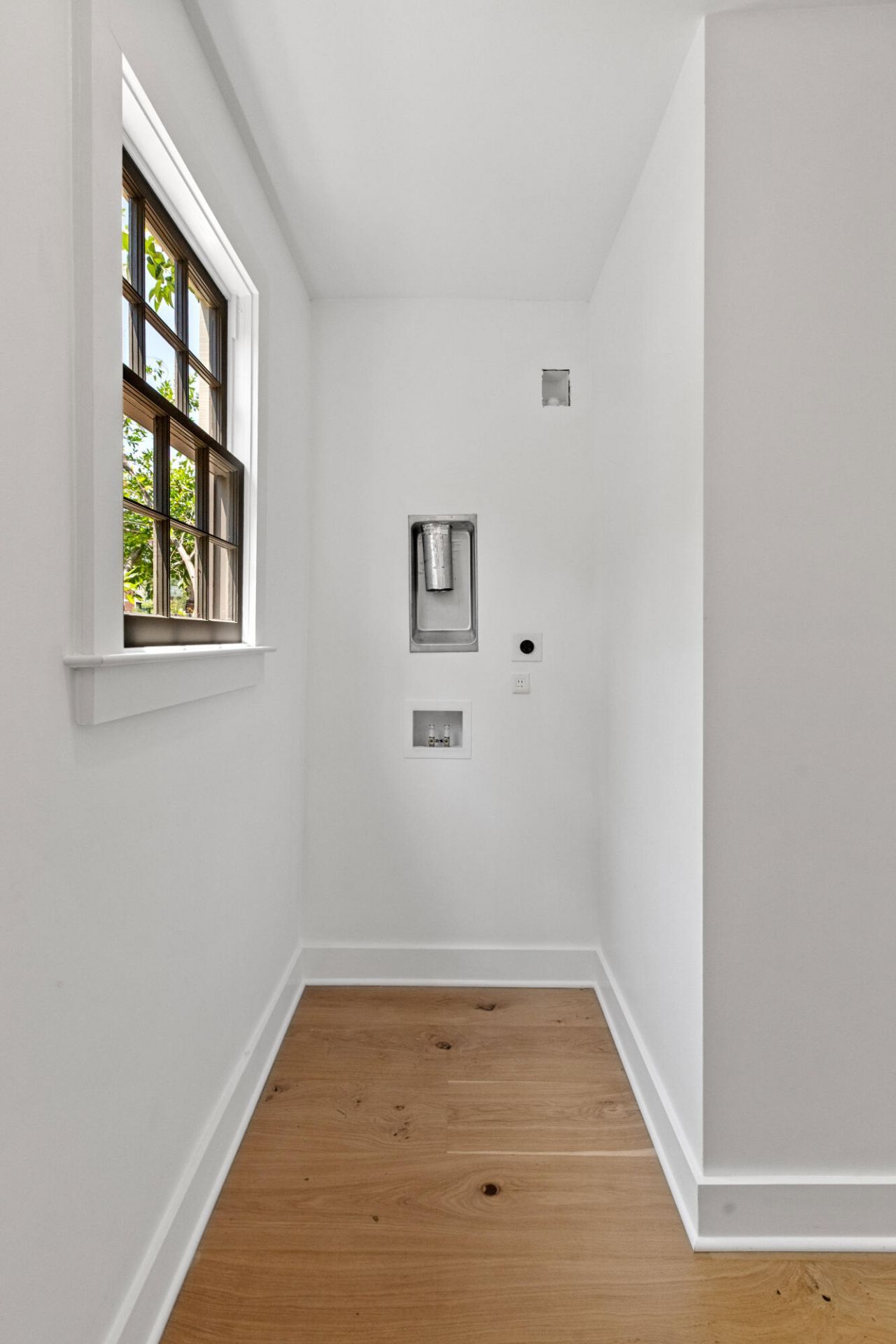 67 Drake Street Photo 14