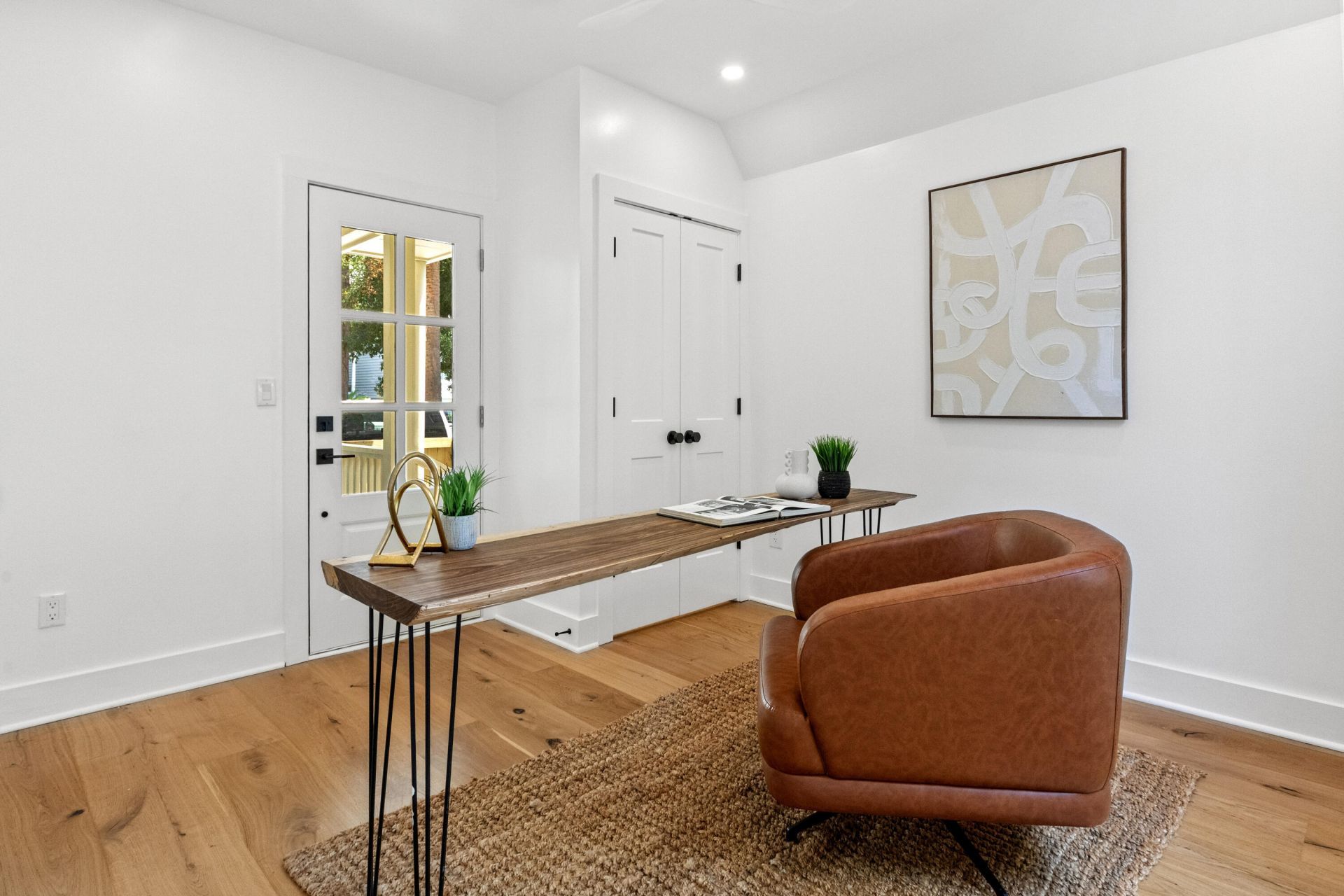 67 Drake Street Photo 15