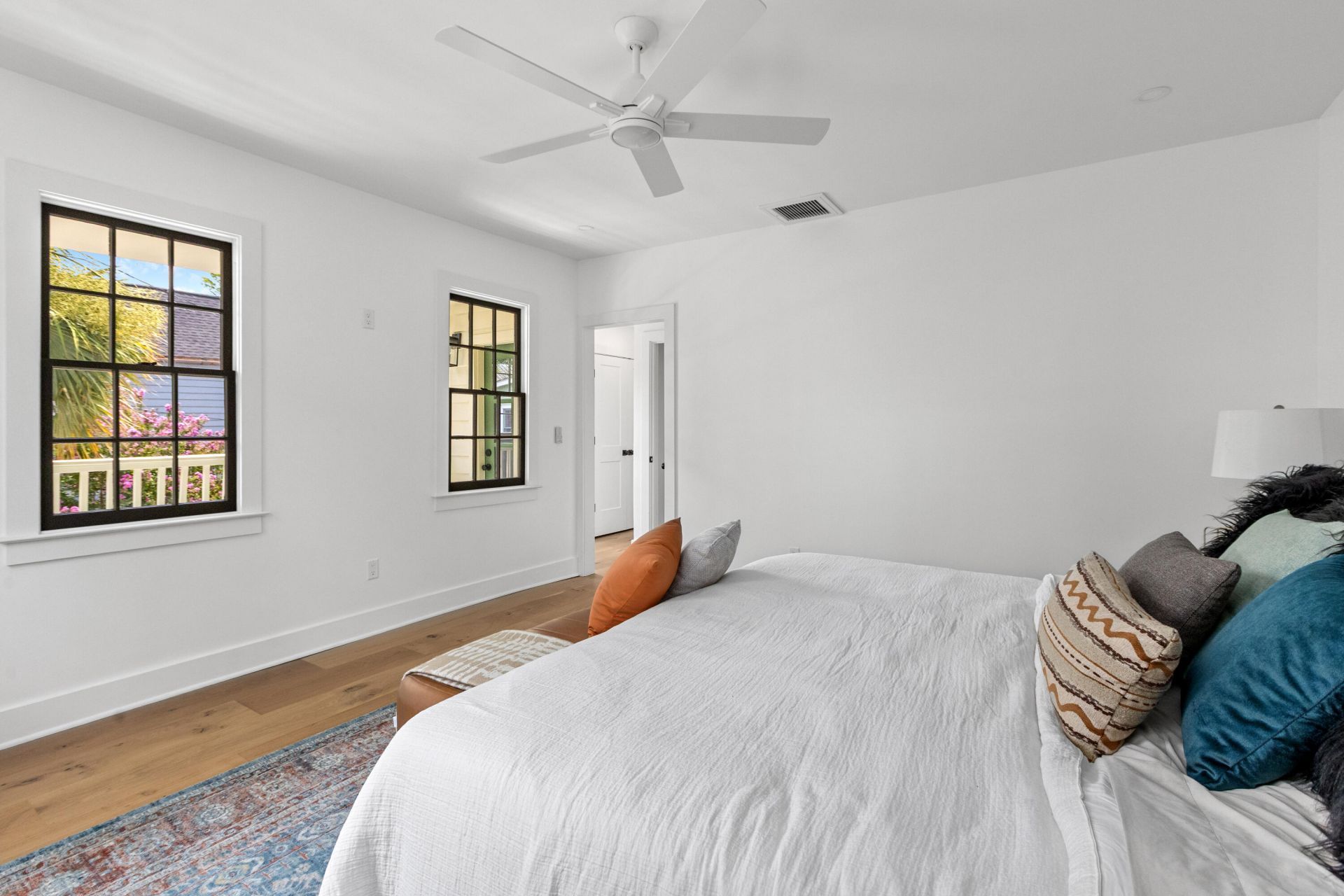 67 Drake Street Photo 22