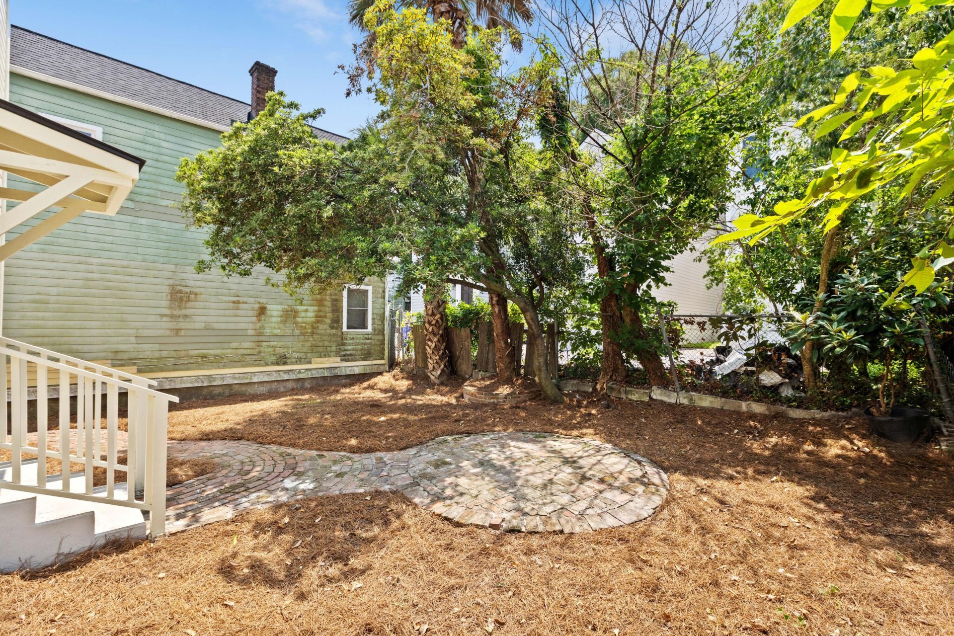 67 Drake Street Photo 38