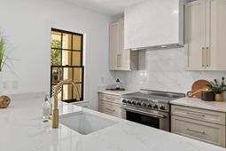 67 Drake Street photo 4