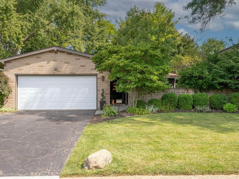 1664 Staffordshire Road, Columbus, OH 43229 Photo 1