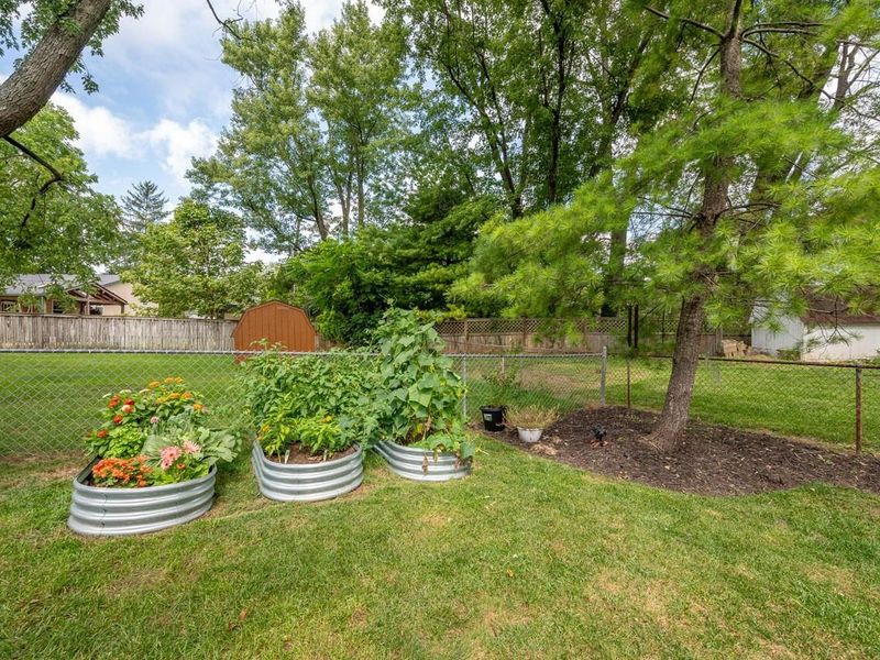 1664 Staffordshire Road, Columbus, OH 43229 Photo 43