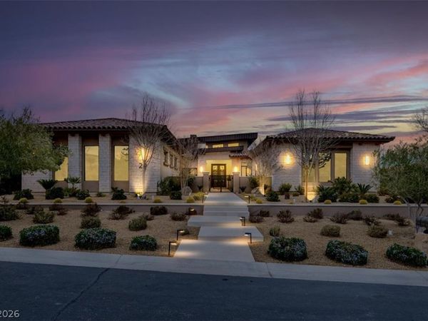 20 Pebble Hills Court, Las Vegas, NV 89141