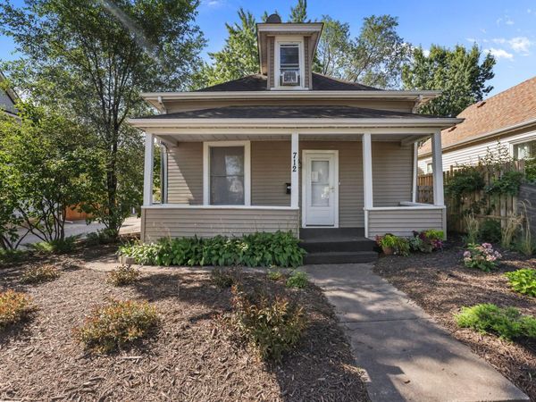 712 24th Avenue NE, Minneapolis, MN 55418