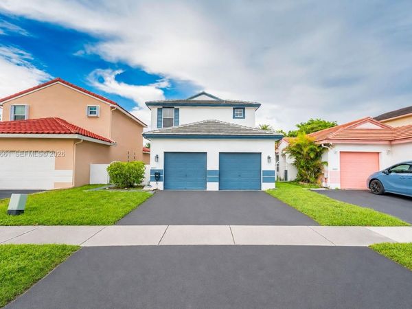 18451 NW 22nd St , Pembroke Pines, FL 33029
