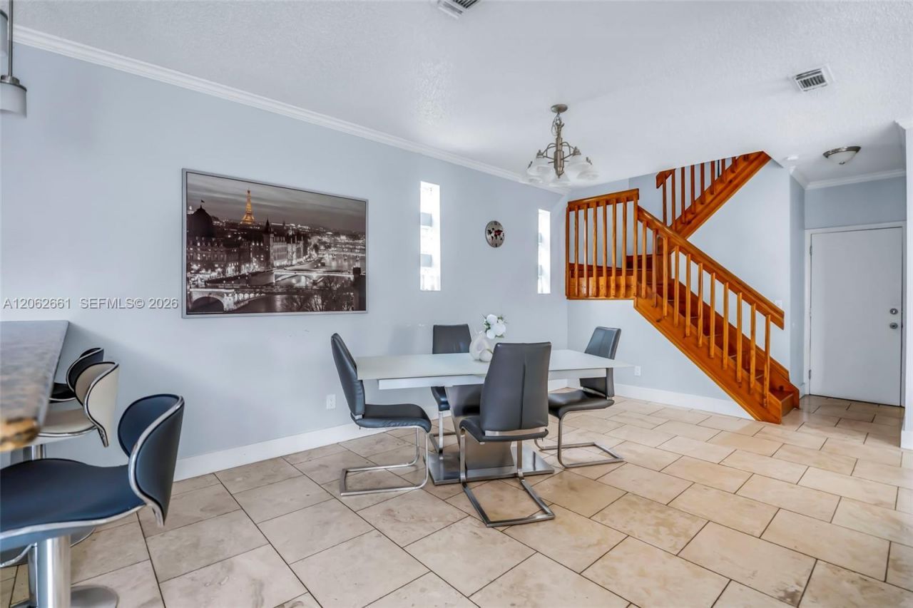 18451 NW 22nd St, Pembroke Pines, FL 33029 Photo