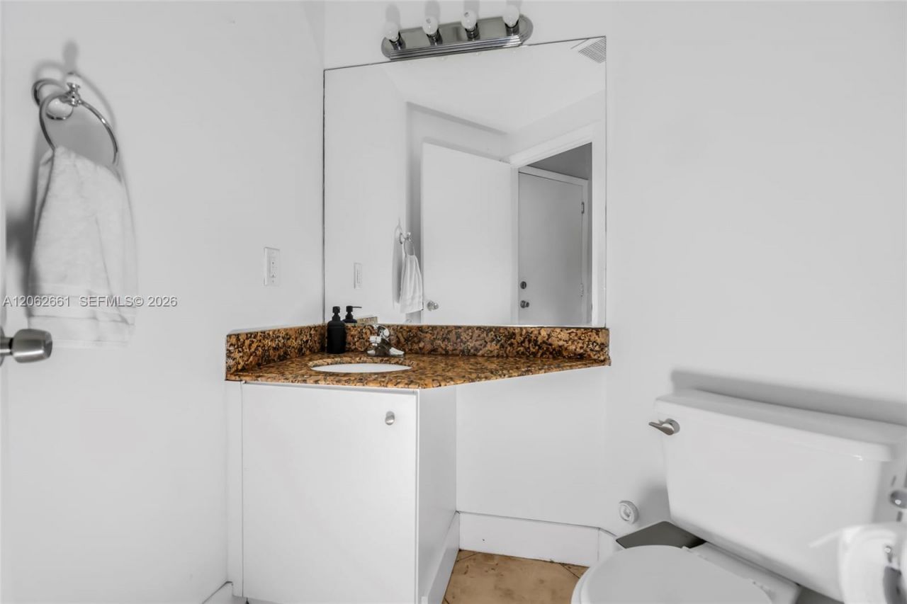 18451 NW 22nd St, Pembroke Pines, FL 33029 Photo