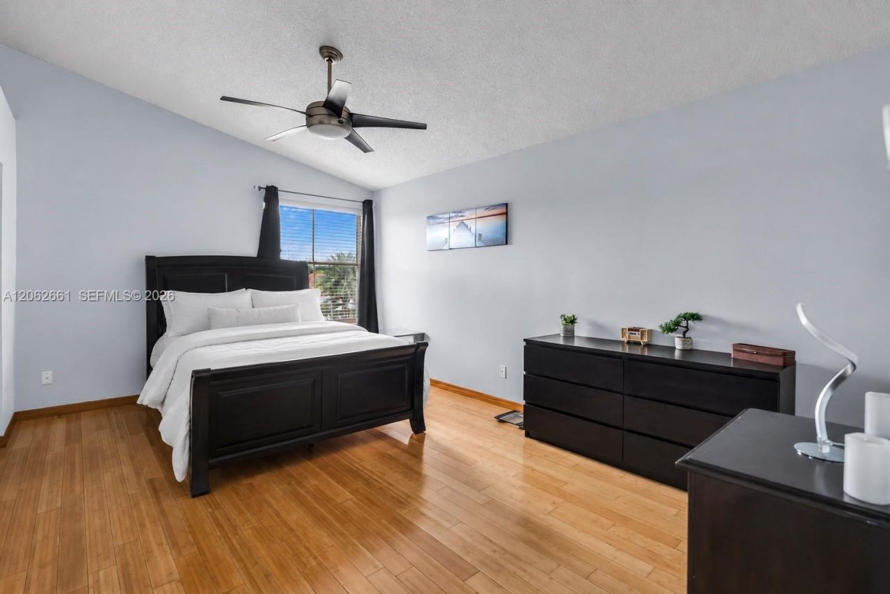 18451 NW 22nd St, Pembroke Pines, FL 33029 Photo