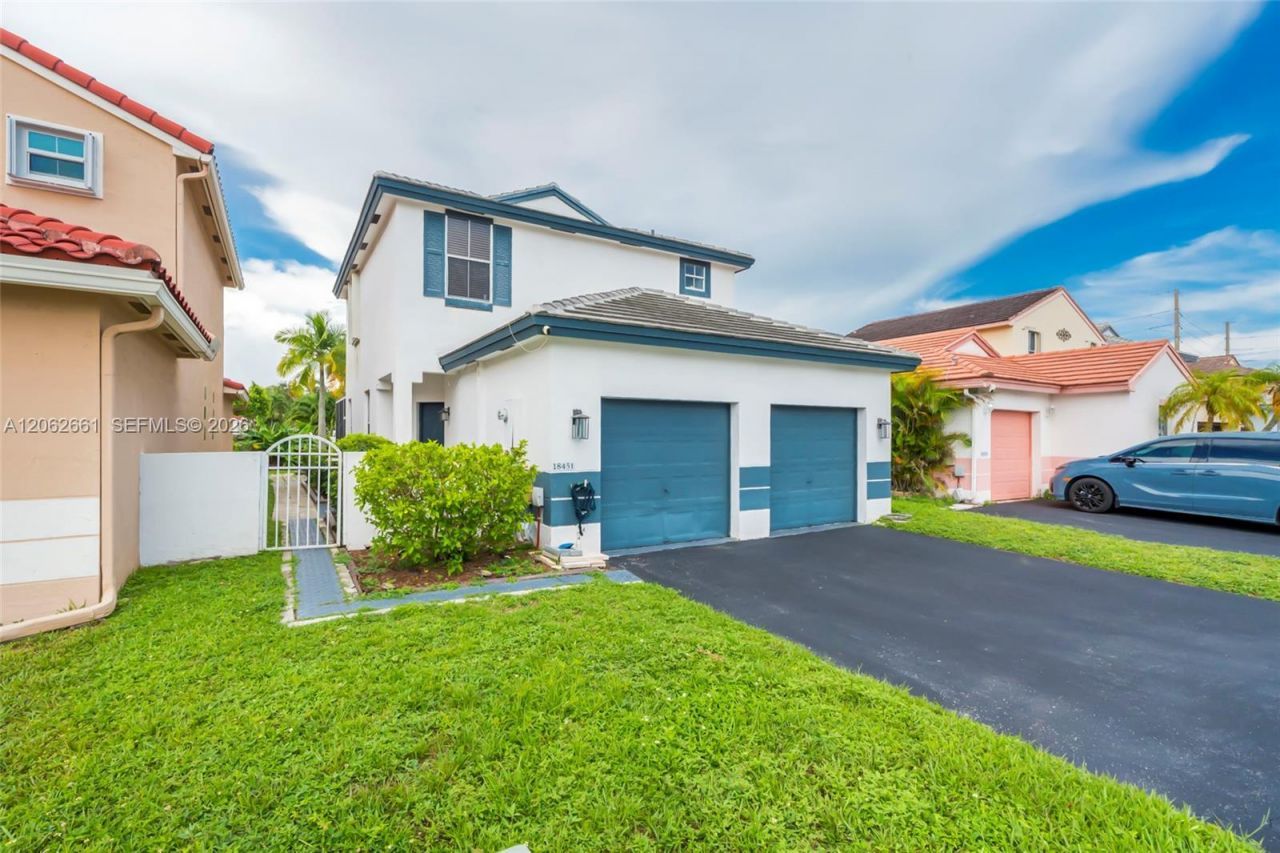 18451 NW 22nd St, Pembroke Pines, FL 33029 Photo