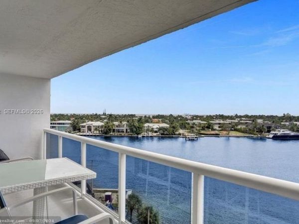 20515 E Country Club Dr , Unit 747, Aventura, FL 33180