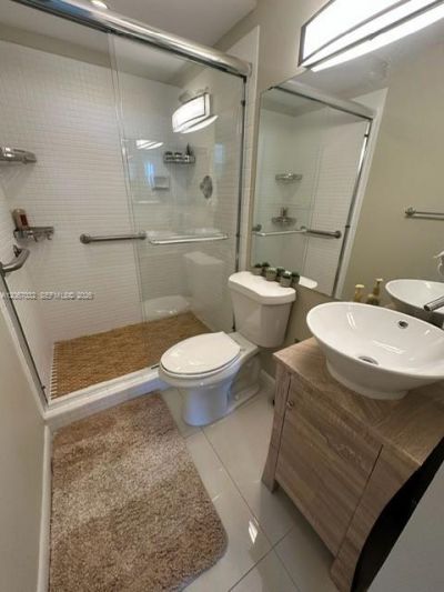 20515 E Country Club Dr , Unit 747, Aventura, FL 33180 Photo