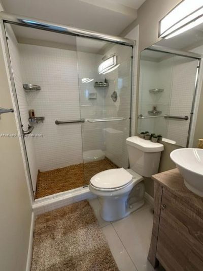 20515 E Country Club Dr , Unit 747, Aventura, FL 33180 Photo