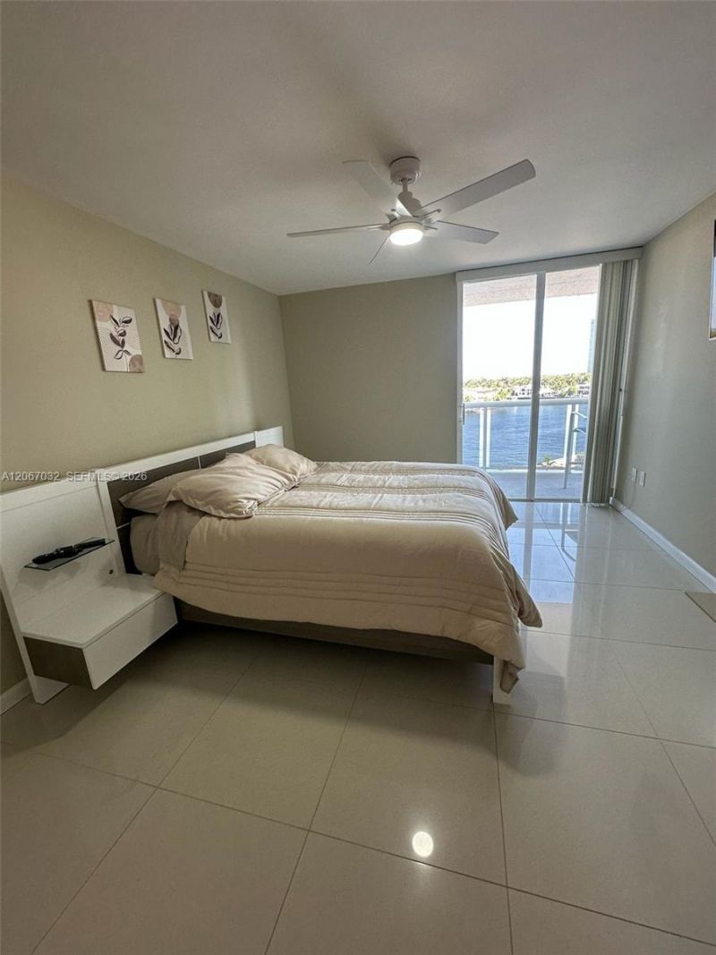 20515 E Country Club Dr , Unit 747, Aventura, FL 33180 Photo