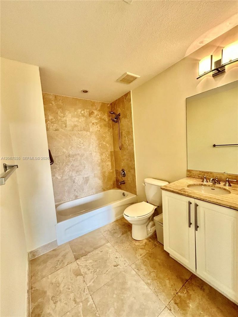 1650 Galiano St, Unit 307, Coral Gables, FL 33134 Photo