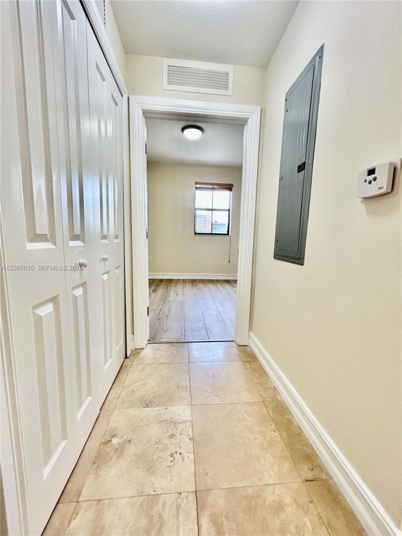 1650 Galiano St, Unit 307, Coral Gables, FL 33134 Photo
