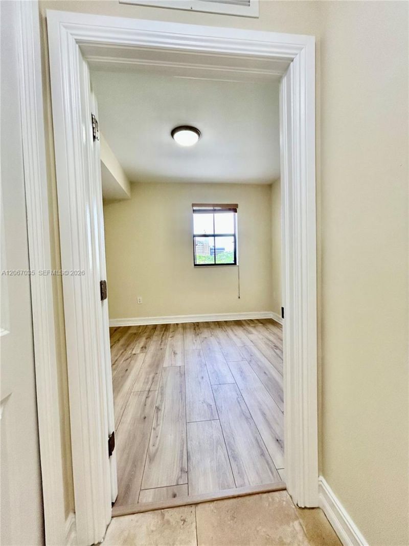1650 Galiano St, Unit 307, Coral Gables, FL 33134 Photo