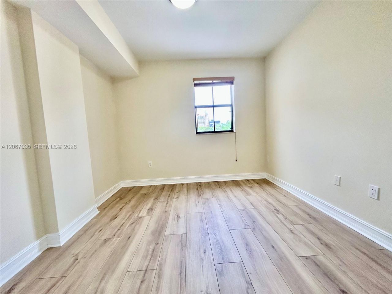 1650 Galiano St, Unit 307, Coral Gables, FL 33134 Photo