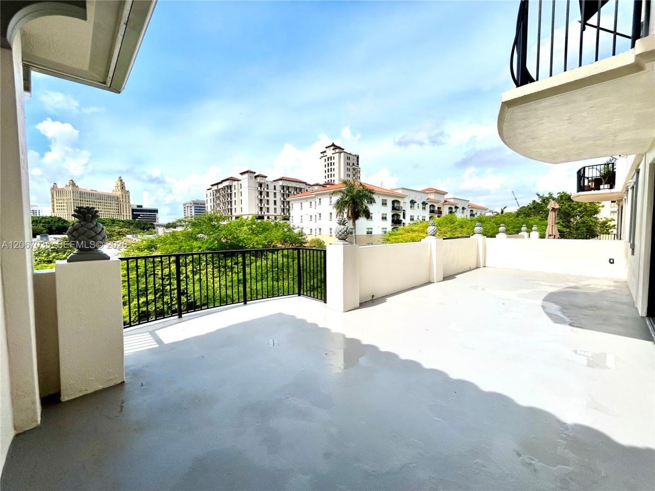 1650 Galiano St, Unit 307, Coral Gables, FL 33134 Photo