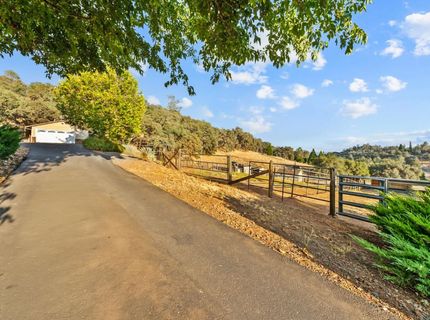 1315 Arrowbee Dr, Placerville, CA 95667 Photo