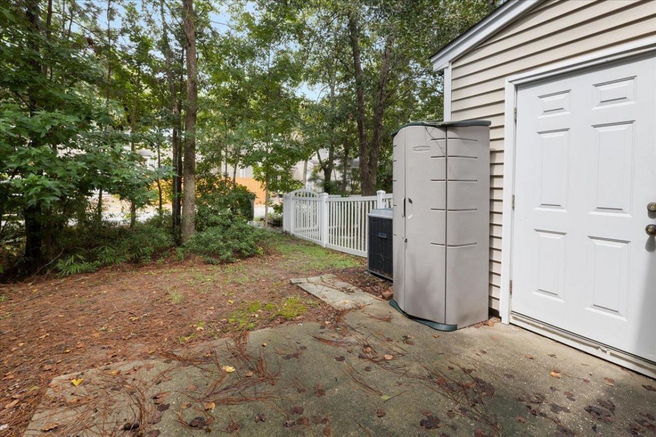 1005 Summerhaven Place Photo 13