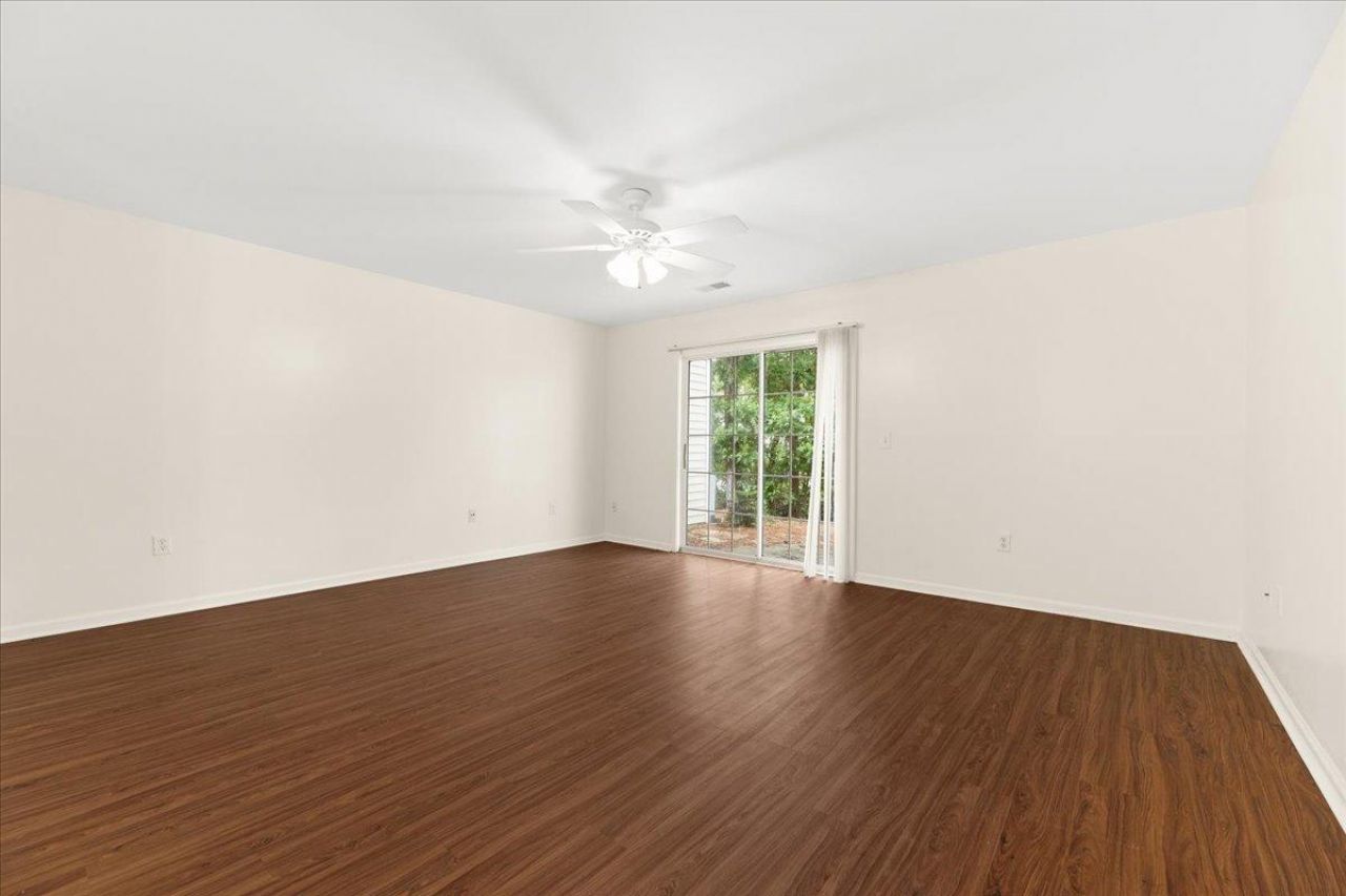 1005 Summerhaven Place Photo 6