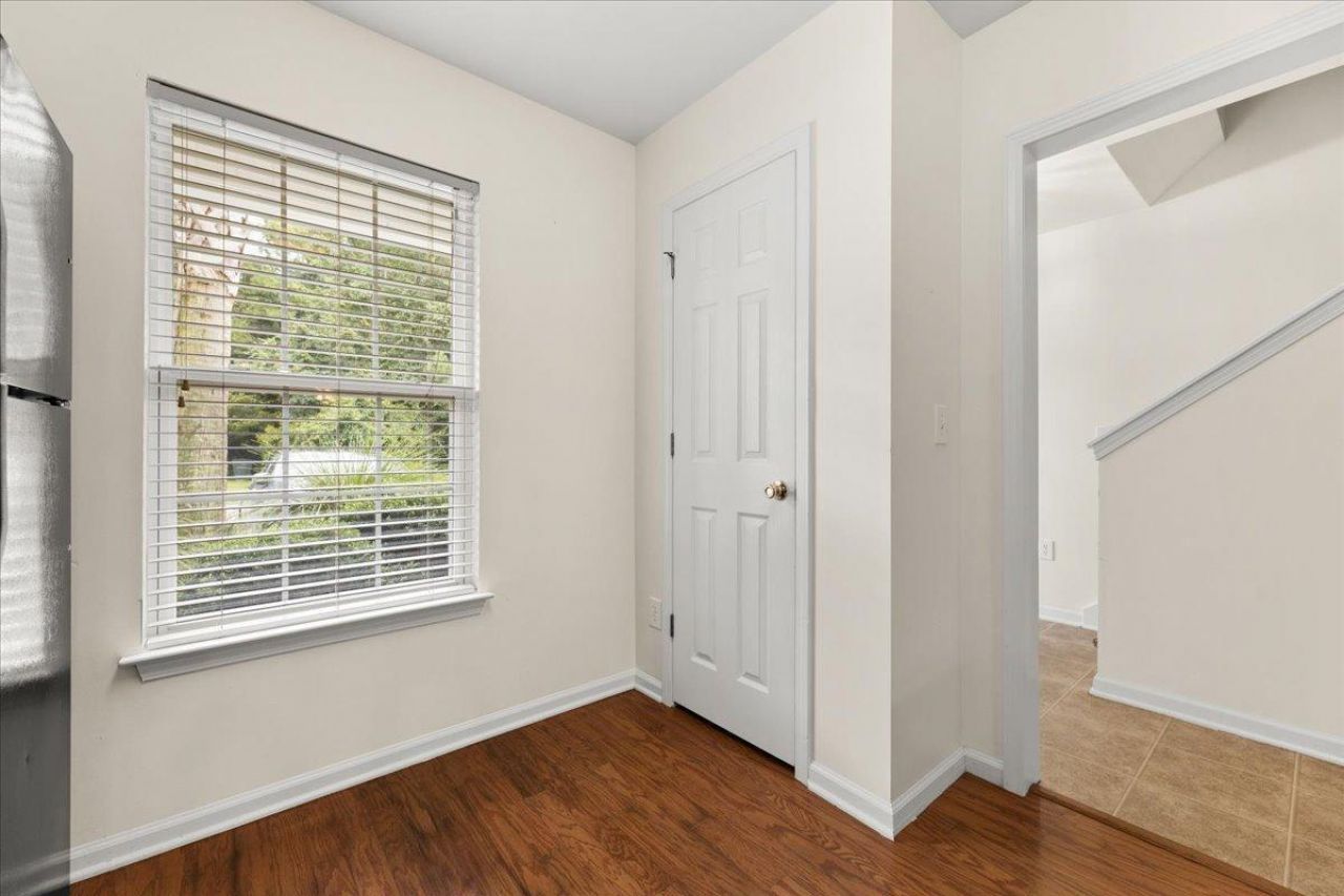 1005 Summerhaven Place Photo 7