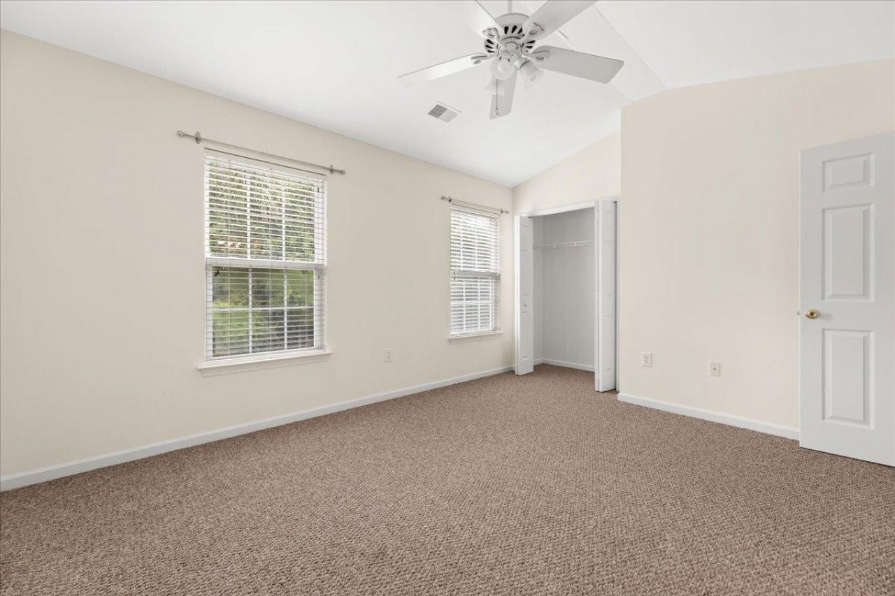 1005 Summerhaven Place Photo 8