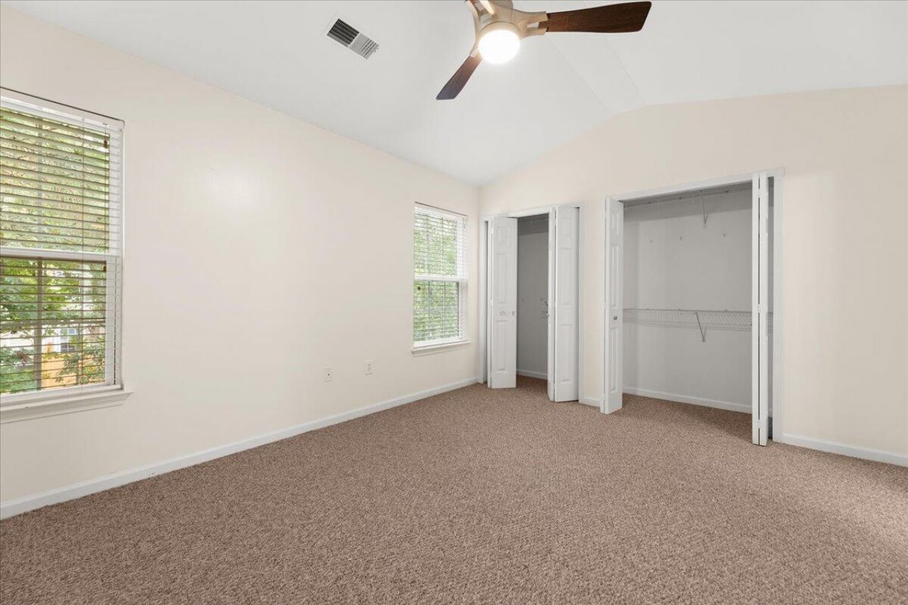 1005 Summerhaven Place Photo 9