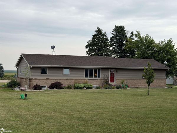 53884 180th Avenue, Pocahontas, IA 50574