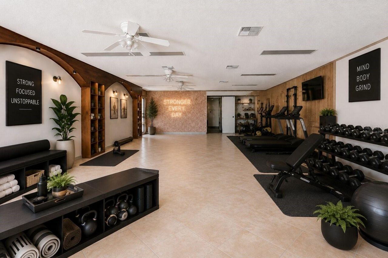 124 N Apopka Avenue, Inverness, FL 34450 Photo