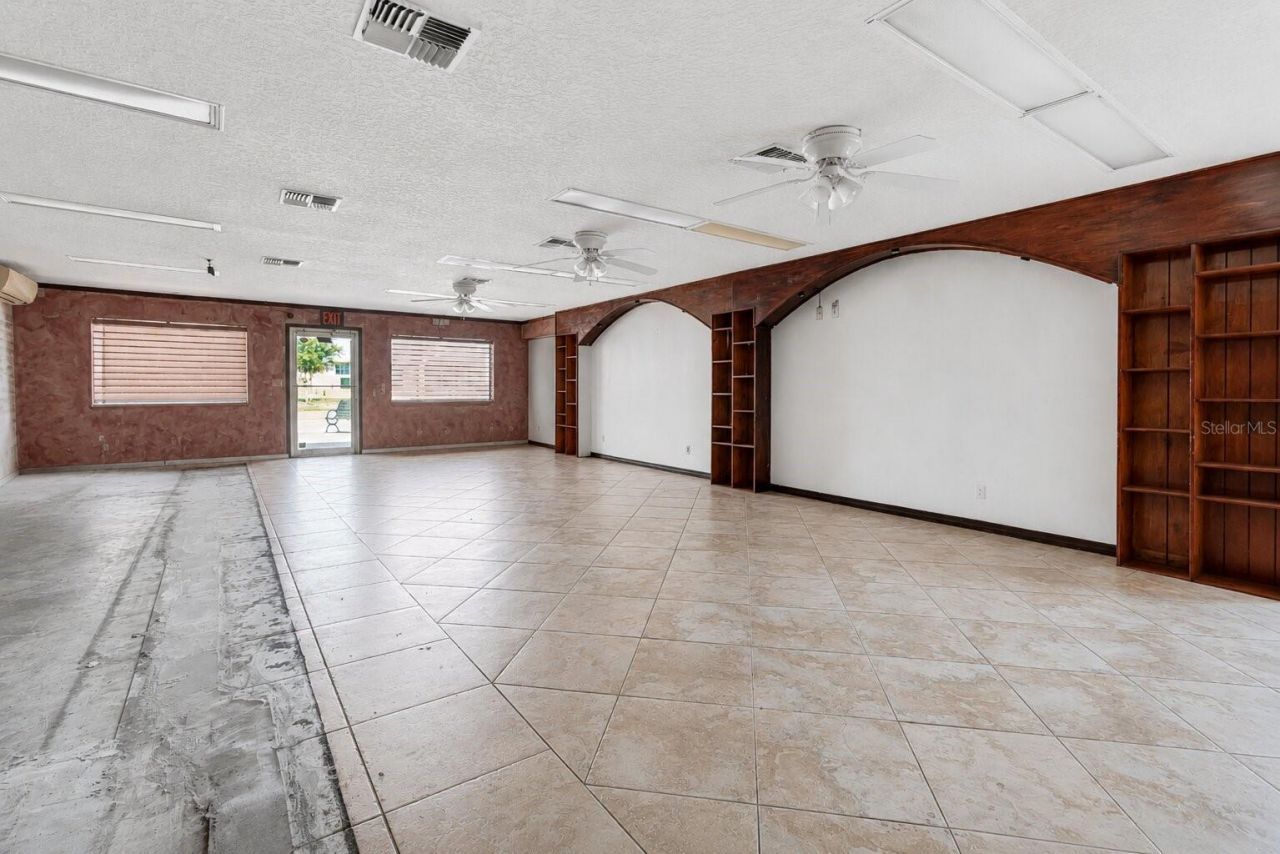 124 N Apopka Avenue, Inverness, FL 34450 Photo