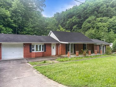 2101 Town Hill Road, Jackson, KY 41339