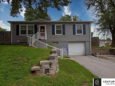 7413 S 76th Avenue, La Vista, NE 68128