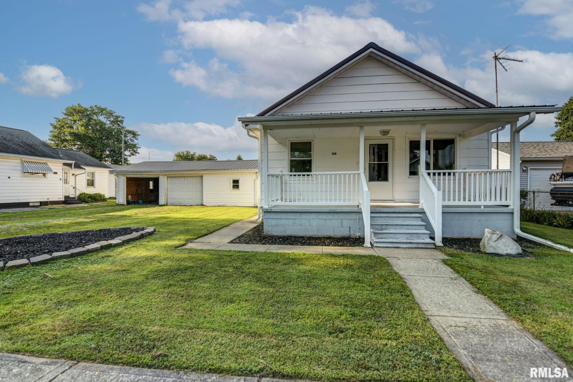 314 Hickory Street, Kincaid, IL 62540 Main Photo