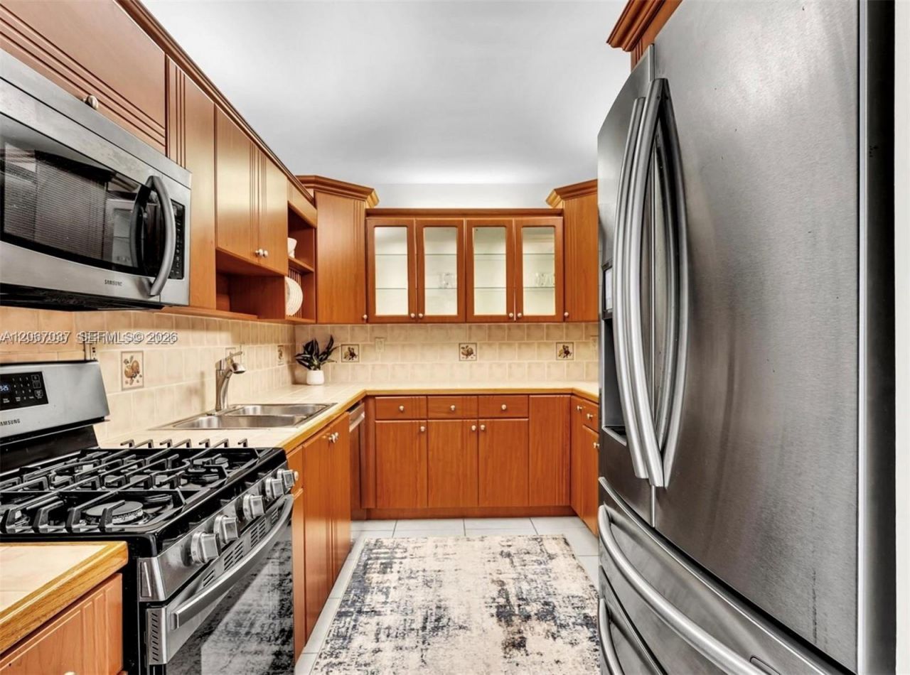3140 S Ocean Dr , Unit 206, Hallandale Beach, FL 33009 Photo