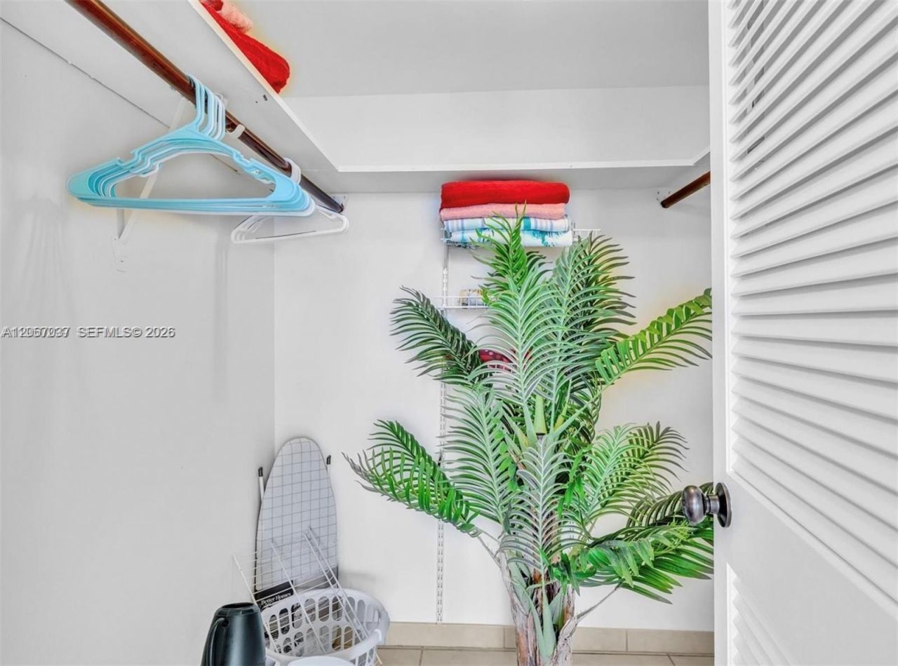 3140 S Ocean Dr , Unit 206, Hallandale Beach, FL 33009 Photo