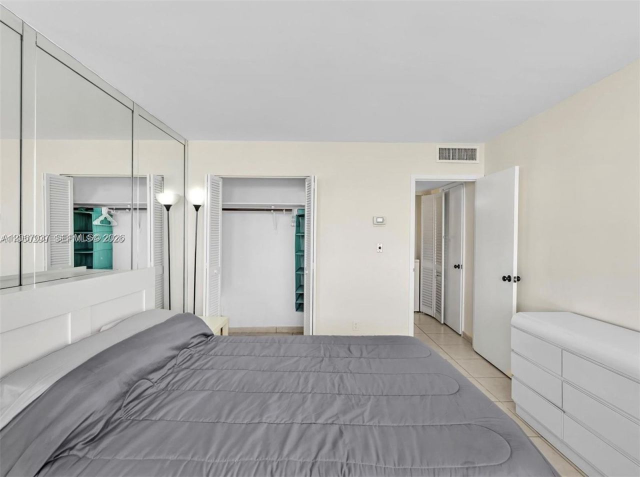 3140 S Ocean Dr , Unit 206, Hallandale Beach, FL 33009 Photo