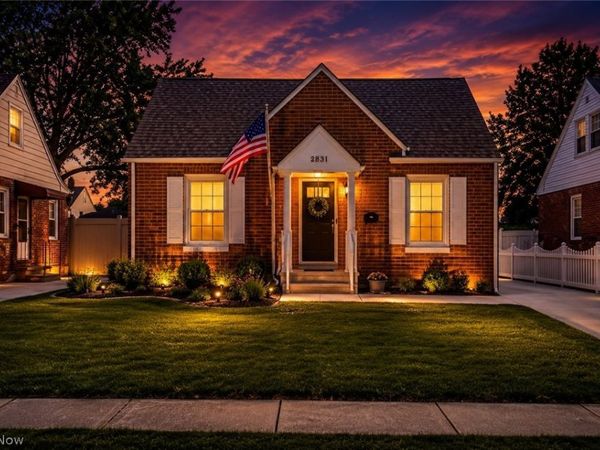 2557 9th Street, Cuyahoga Falls, OH 44221