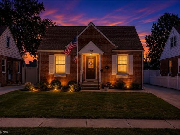 2557 9th Street, Cuyahoga Falls, OH 44221