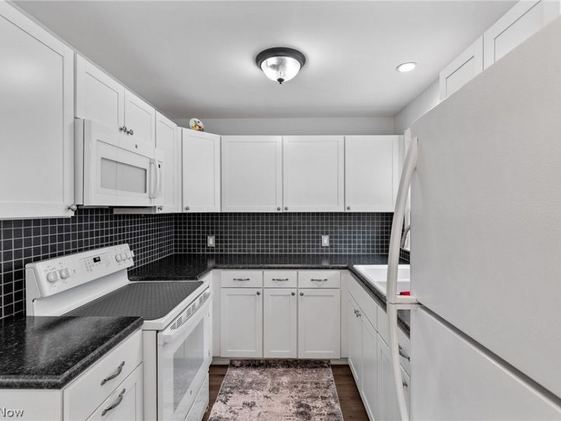 2557 9th Street, Cuyahoga Falls, OH 44221 Photo 11