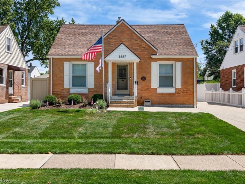 2557 9th Street, Cuyahoga Falls, OH 44221 Photo 2