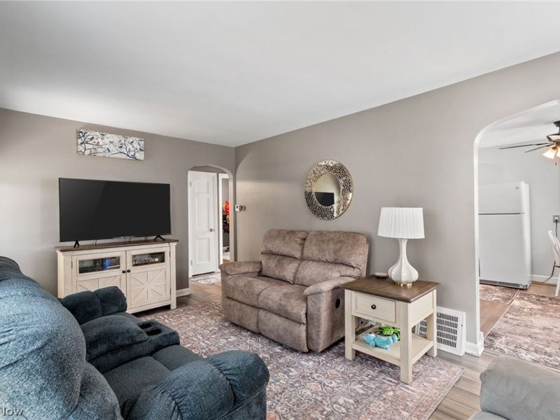2557 9th Street, Cuyahoga Falls, OH 44221 Photo 8