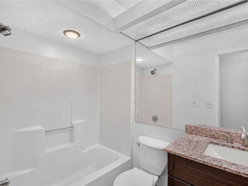 2999 S Bay Drive, Unit F-5, Westlake, OH 44145 Photo 30