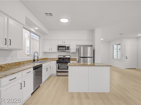 9553 Cabot Falls Avenue, Las Vegas, NV 89149