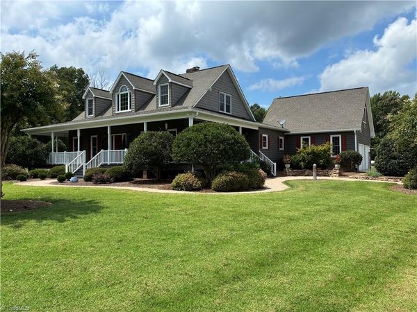 6967 Garrett Store Road , Liberty, NC 27298