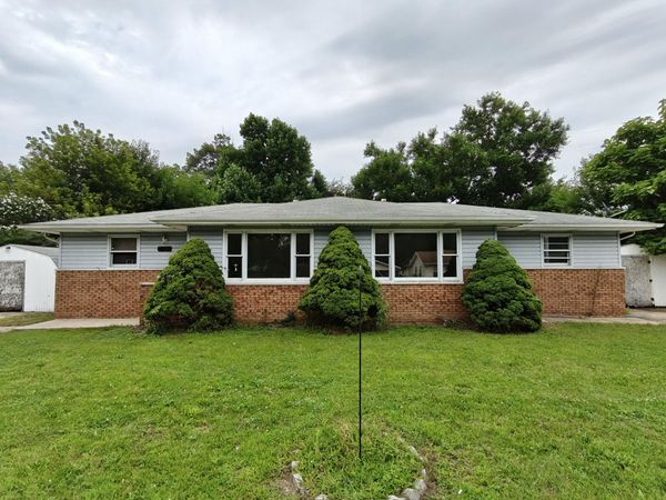 2831 May Street , Portage, IN 46368